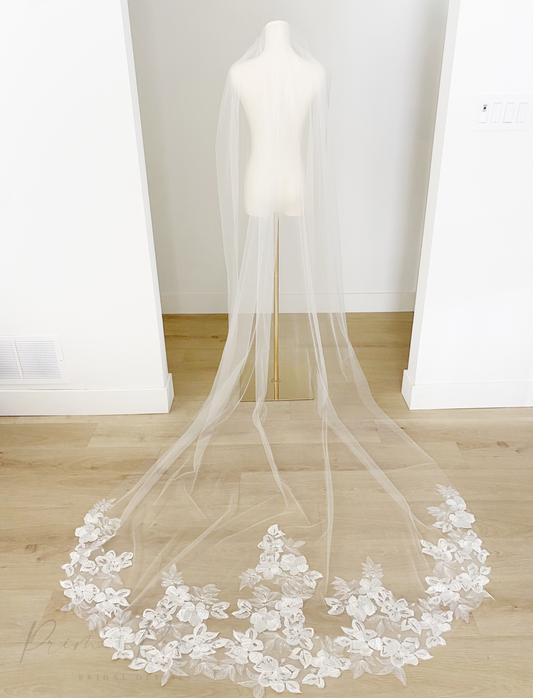 • FLORETTE • tropical lace bridal veil