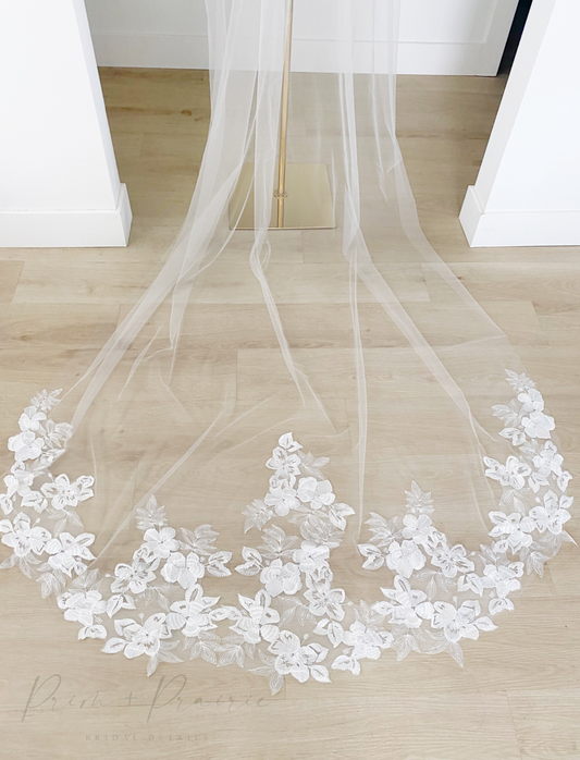 • FLORETTE • tropical lace bridal veil