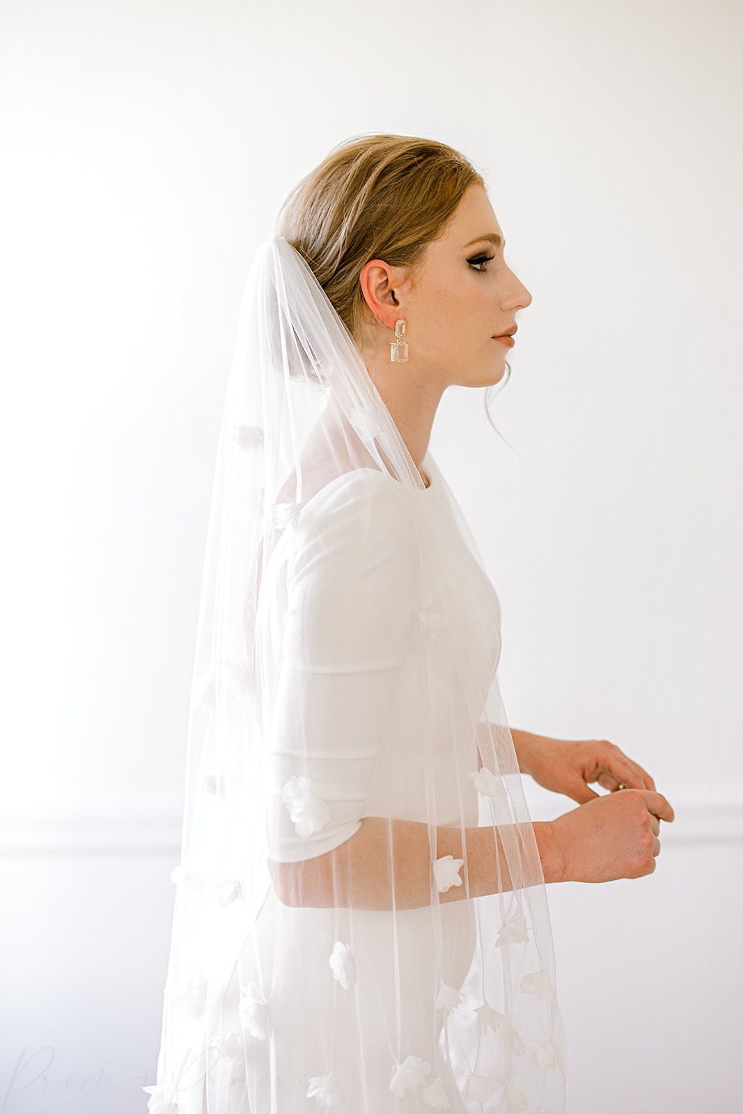 • BRIDGET • 3D flower bridal veil